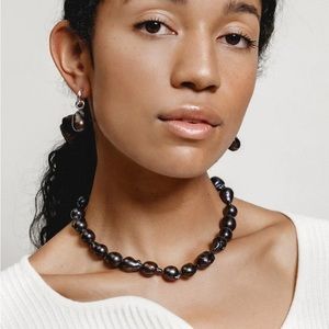 Wolf Circus Suki Black Pearl Necklace